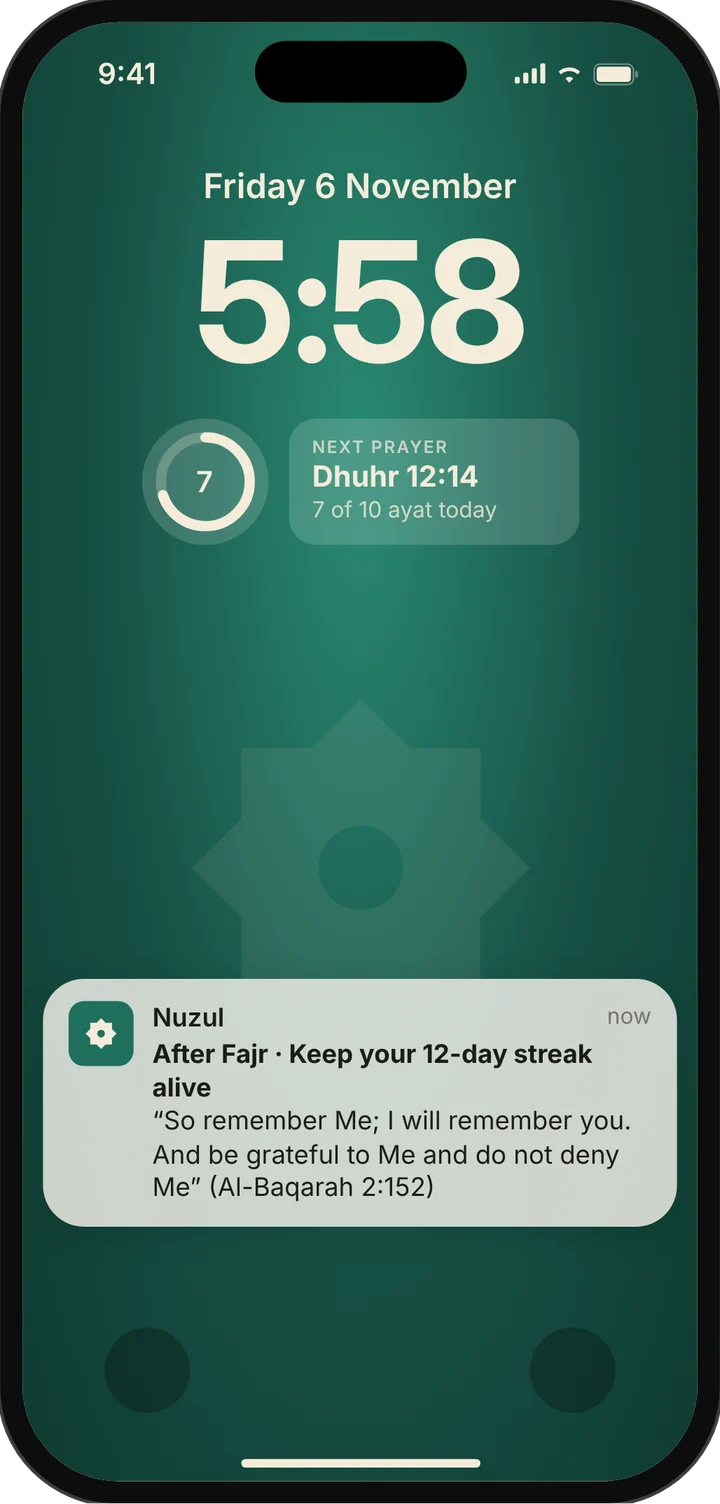 Lock Screen with a Nuzul reminder after Fajr quoting Al-Baqarah 2:152 and the next prayer time